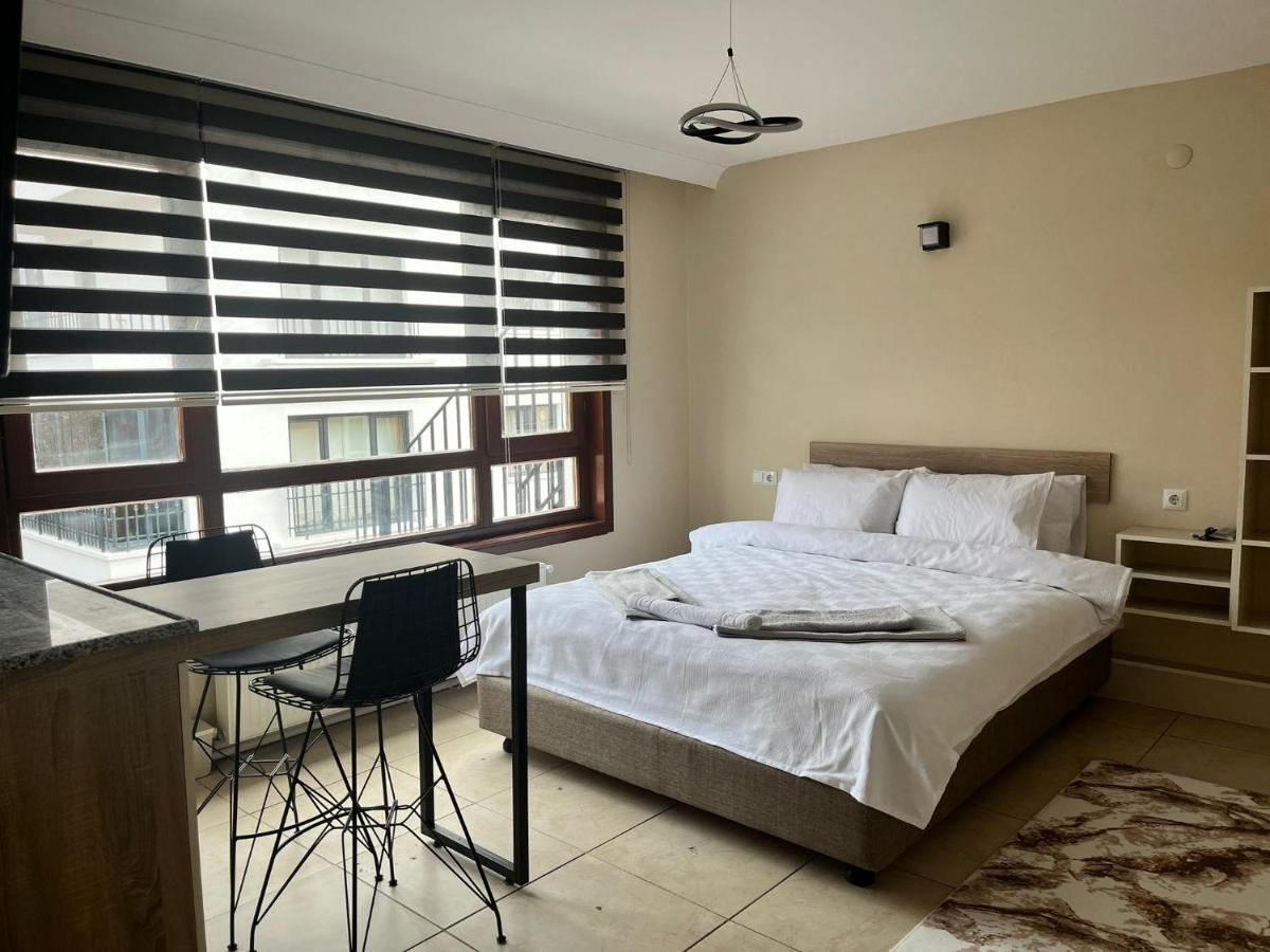 Brown Aparthotel *