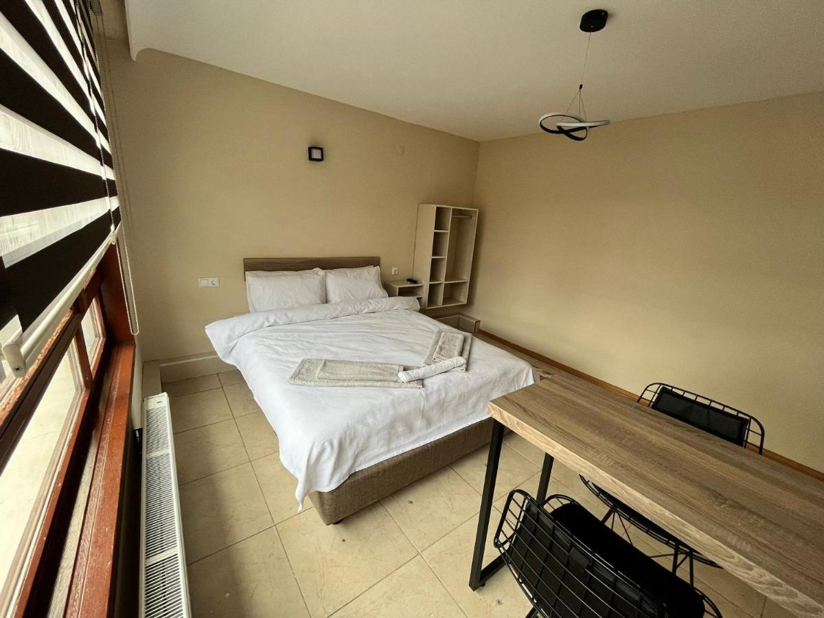 Brown Aparthotel *